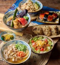 丸亀製麺初となる沖縄離島店舗が誕生 - 店舗限定メニューも