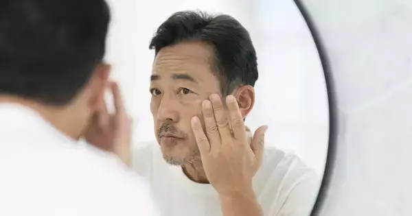 年齢を重ねた“男の肌”でもパックは効く? 皮膚科医が本音で解説