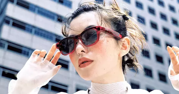 HTC、スマートグラス「VIVE Eagle」発表　デザイン重視、内蔵カメラでAI活用も便利に