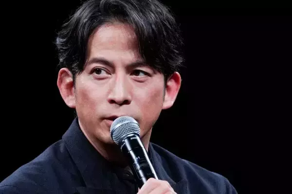「いい大人になるために…」岡田准一、“考え、成長してきた”20年間を回顧「僕にとって宝」