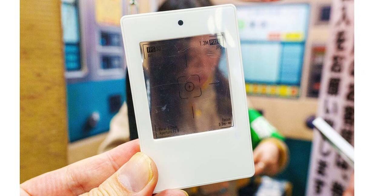 CP+2025】Z世代狙い撃ちのESCURA、チェキフィルム型カメラやチェキ用 
