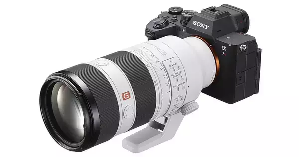 ソニー、秒30コマで撮影できる高画素フルサイズミラーレス「α7R VI」