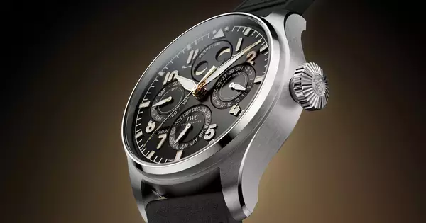 IWCとベンツがコラボ! ベンツ初代ロゴを刻んだ140周年記念モデルを世界限定140本で発売