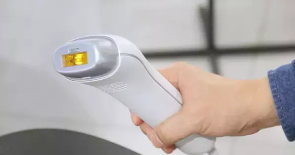 中高年男性にムダ毛ケアが広がる理由。美容の入り口「光美容器」の最前線