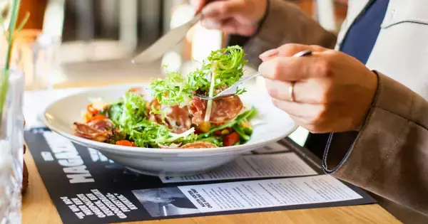 鉄分不足なら「ほうれん草」よりおすすめ? 医師が勧める最強食材とは