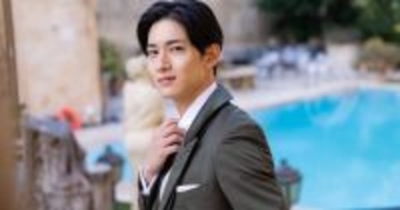 「プライド高そう」「距離感も…」　モテを自認し、“爆モテ”人生を送る美男美女たちに抱いた印象