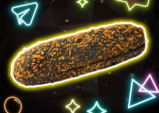 【セブン‐イレブン】「ブラックフード」6商品が登場 - ザクチキ、カレー棒、ドーナツなど定番商品が"真っ黒"に