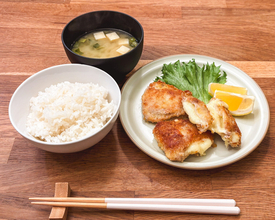 【ワンパンレシピ】簡単「揚げ焼きチーズカツ」の作り方 - キユーピー公式Xから