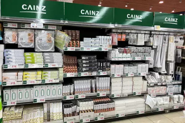 カインズ、近畿圏のスーパー「万代」でオリジナル商品の販売を開始