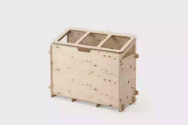 カインズ、電気も水も使わず生ごみを分解する組み立て式容器「Fab de キエーロ」発売