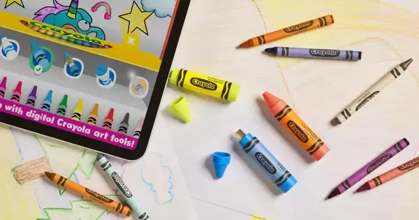 見た目はクレヨン、中身はサンディスク - かわいすぎるUSBメモリが限定発売