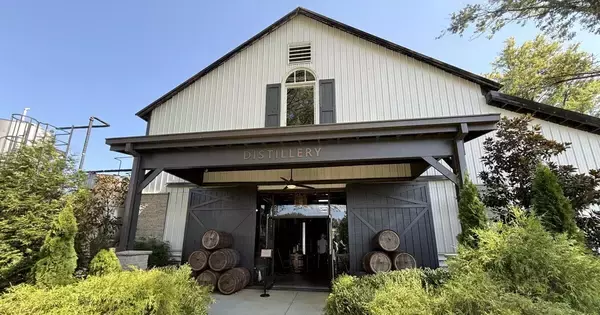 非効率こそ誇り。珠玉のバーボン、プリザベーション蒸溜所訪問記