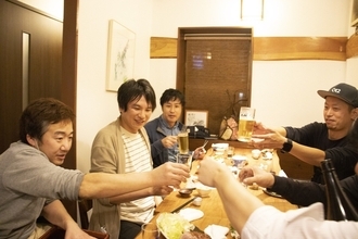 居酒屋で“酒を頼まない”のはアリ? 8割が支持、「強要する時代ではない」の声も