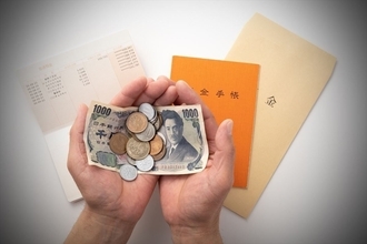 「厚生年金」「国民年金」みんないくら受け取っているの? 平均ってどのくらい?