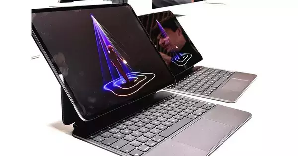 未使用☆iPadPro MagicKeyboard 12.9㌅ 第5/4/3世代 離れる