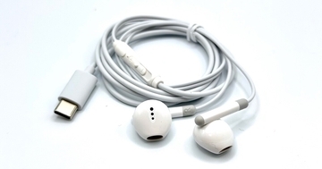 【ワッツ】330円のUSB-C有線イヤホンを試す - 音は軽いけど通話は快適