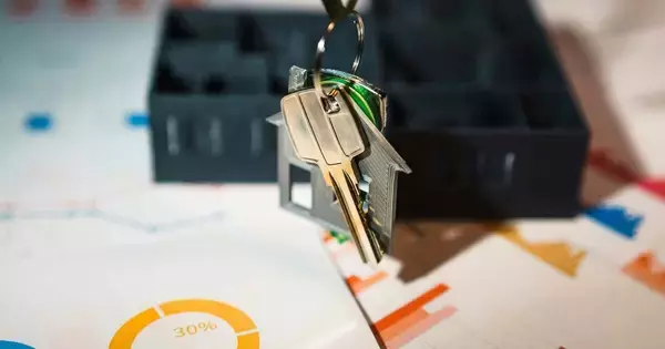 住宅ローン、繰り上げ返済は損？「投資のほうが得」は本当か――20年シミュレーション