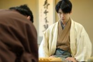 両取りをかけさせて勝つ完勝譜　藤井名人が衝撃の読み勝ちで連勝スタート　第84期名人戦七番勝負第２局