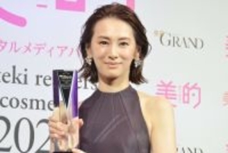 北川景子、肩出しドレスで美貌放つ　美の秘訣も語る「これだけは続けてきたなと…」