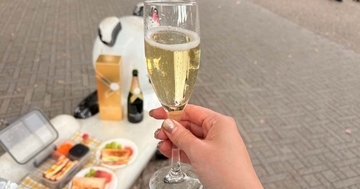 モエ・エ・シャンドンとファレル・ウィリアムスのコラボ! 限定コレクションを贅沢にピクニックで味わってみた