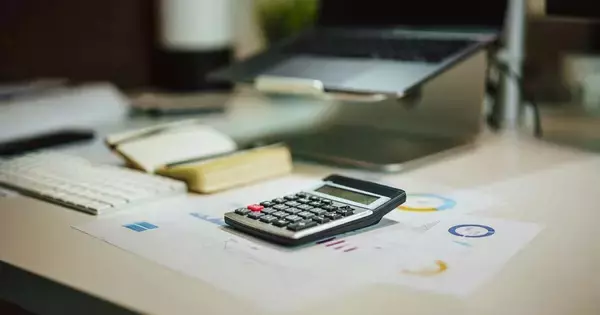 富裕層だけの話じゃない。"株高・年末"のいま、使わないと損する『贈与の裏ワザ』