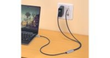 1本のケーブルで充電しながら有線LAN接続が可能、USB Type-C変換ケーブル