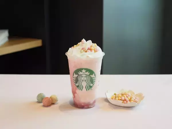 スタバ新作『ひなまつり フラペチーノ ショートサイズ』をレビュー 値段・カロリー・おすすめカスタムも紹介
