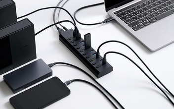 エレコム、10ポートすべてに個別電源スイッチを備えたUSBハブ。ACアダプタ利用のセルフパワー式