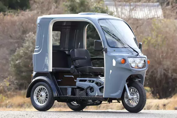 250ccエンジンを搭載の「APtrikes250」、予約受付スタート