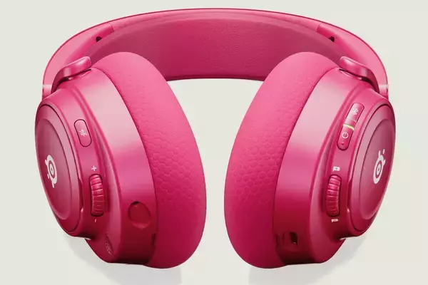 SteelSeries「Arctis Nova 7」に第2世代モデル - バッテリー動作時間延長で約50時間動作