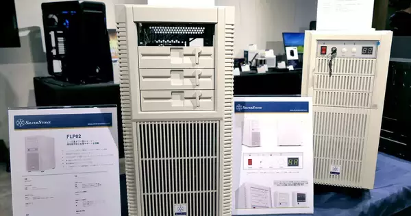 超レトロなPCケース「FLP02」発売、microATX対応の次期モデルも初展示！【SilverStone新製品イベント】