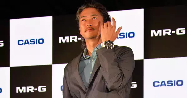G-SHOCKの最上位ラインMR-Gの30周年モデル発表会はなんとクルーザー船内で開催！ - ゲストに窪塚洋介氏も登場
