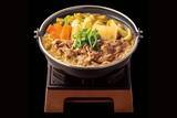 「【吉野家】冬限定「牛カレー鍋膳」登場! 「カレーうどん千吉」監修のご飯が止まらない新メニュー」の画像1