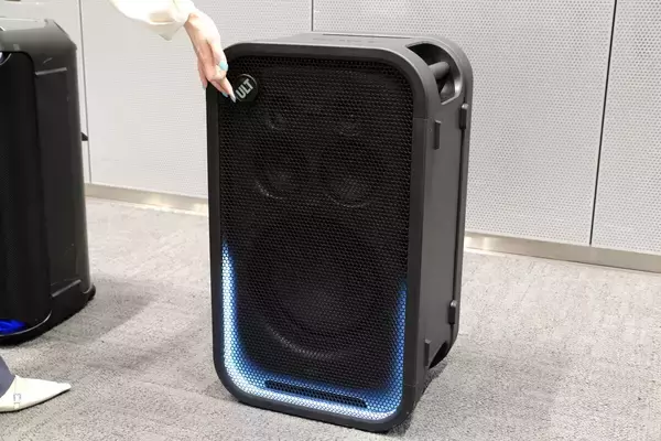 ソニー、重低音ブーストボタン搭載大型スピーカー「ULT TOWER 7（SRS-ULT700）」発表。XLR入力搭載