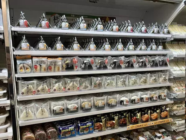 【米高騰】ファミリーマート、「のりなし」など150円前後の低価格帯おむすびが好調