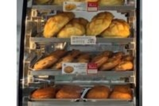 【セブンイレブン】揚げたてカレーパン・メロンパンなど全品30円引き! ベーカリー初の全品割引