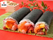 【角上魚類】「恵方巻」の予約受付開始 - 鮮魚専門店ならでは、中トロ・ウニなど海鮮具材をたっぷり使用