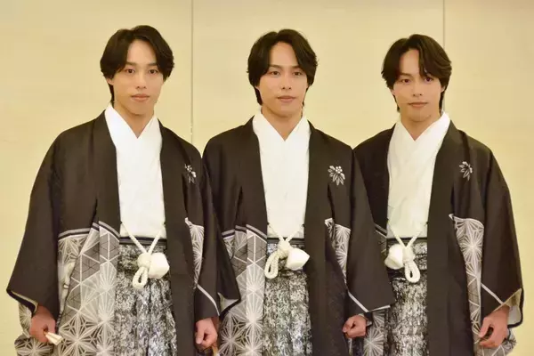 「三つ子がグレードアップした感覚」佐藤三兄弟、お揃いの晴れ着姿にご満悦