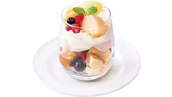 ジョリーパスタ、「“紅茶香る” 白桃のグラスドルチェ グランデ」など白桃を堪能できるドルチェ3品を発売