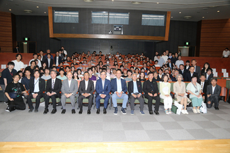 北大150周年記念講演会、ノーベル化学賞受賞のリスト氏とMITメディアラボ石井裕氏が語った「挑戦」- HBAが協賛