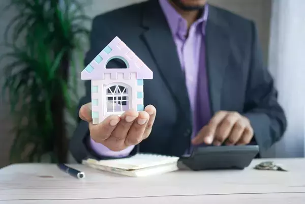 住宅ローンのリアル 第3回 「いくらまで借りていいのか…」住宅ローン、借入額に悩む人のリアル