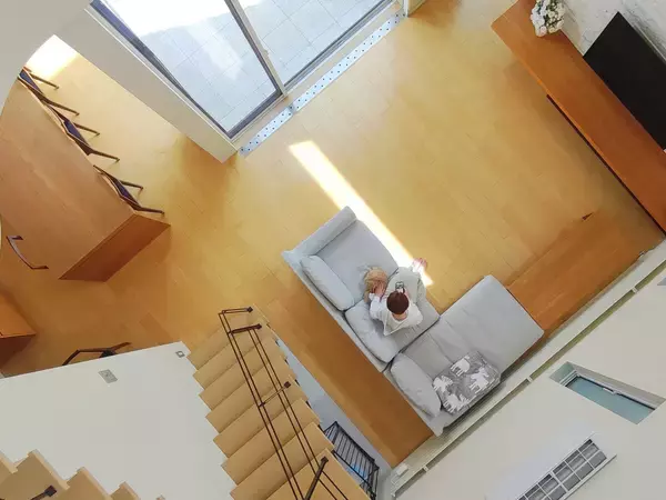 5分で人が呼べる部屋に。パッと片付く部屋になる洋服・小物の収納術とモノの手放し方