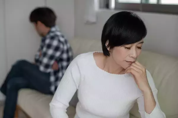 「ちゃんとした仕事って何?」お盆の帰省で親・親戚から飛んでくる“仕事への口出し”にモヤモヤ