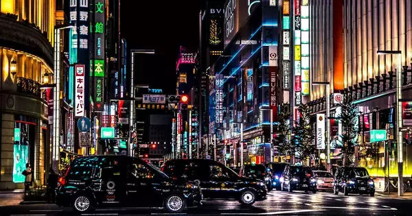 銀座ホステスが見たお金持ち 第101回 「皇居ラン」では出会えない、銀座のお金持ちが集まる“修行系コミュニティ”とは