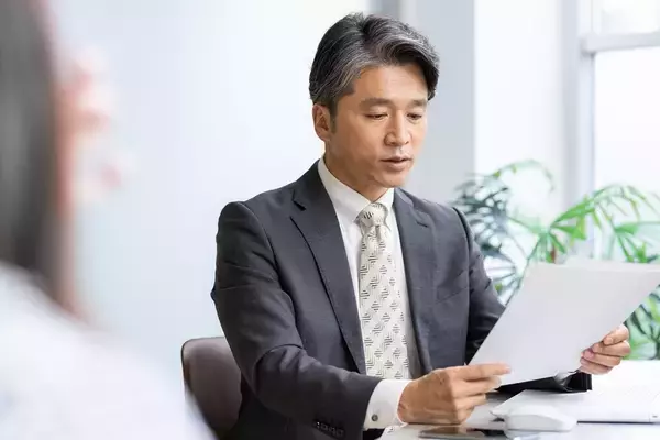 2026年の転職市場は「ミドルシニア」が主役に? 黒字リストラと企業構造変化の実態