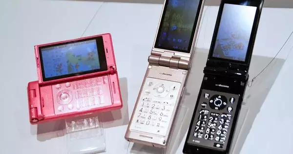 佐野正弘のケータイ業界情報局 第167回 NTTドコモ「FOMA」「iモード」終了迫る、利用者は何に注意すべきか？