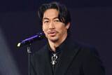「EXILE AKIRA、流暢な中国語に会場拍手　Weibo授賞式で受賞の喜び＆決意語る」の画像1