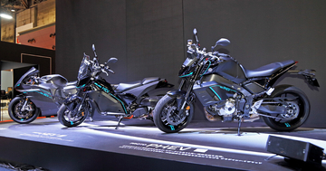 ヤマハの黒い三連星? 電動バイク3車種の詳細を実物で確認