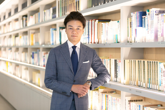 交通事故が転機、弁護士から起業・政治経験も――弁護士ドットコム元榮太一郎が語る「前例なし」のキャリア