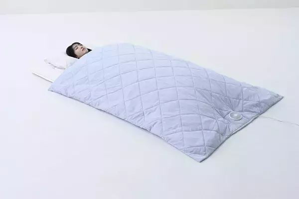 【ドンキ】風力ファン付き掛け布団「夢見ブランケット」発売 - 極冷感シリーズに"もっと冷える"新商品も
